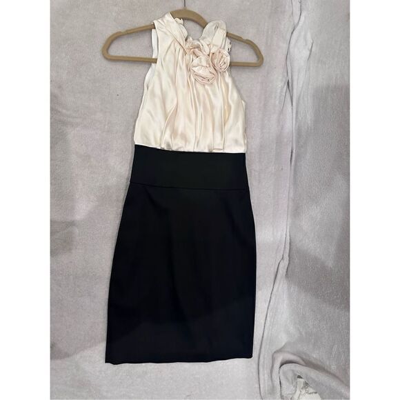 BCBG MAXAZRIA size 2 women’s elegant dress with flower white and black - Picture 1 of 6
